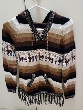 Wonen's XS Striped V-Neck Sweater in Brown, Cream, Black (NWOT), Made in Mexico